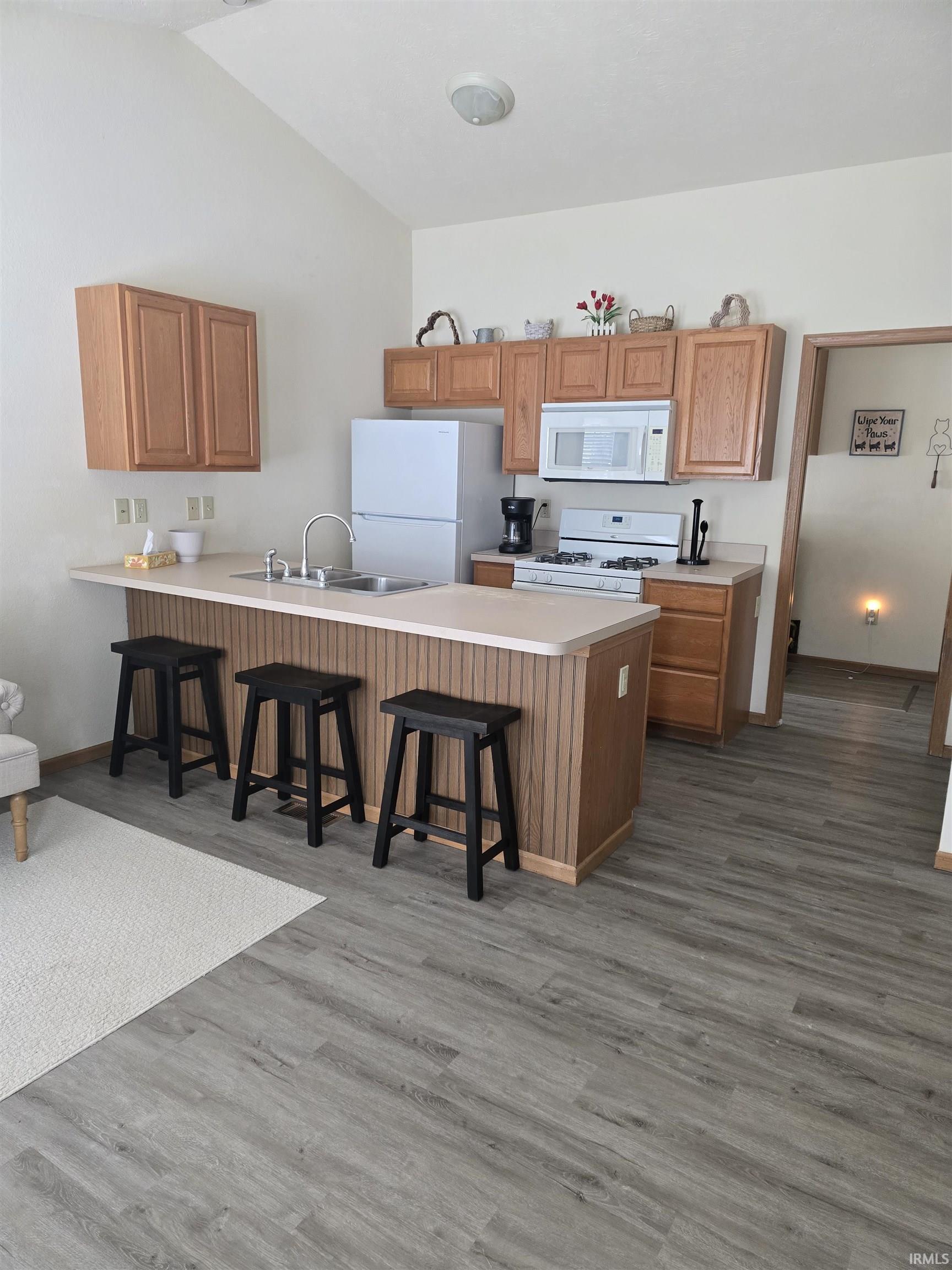 51830 Bittersweet Road Granger, IN 46530 - Photo 5 of 23