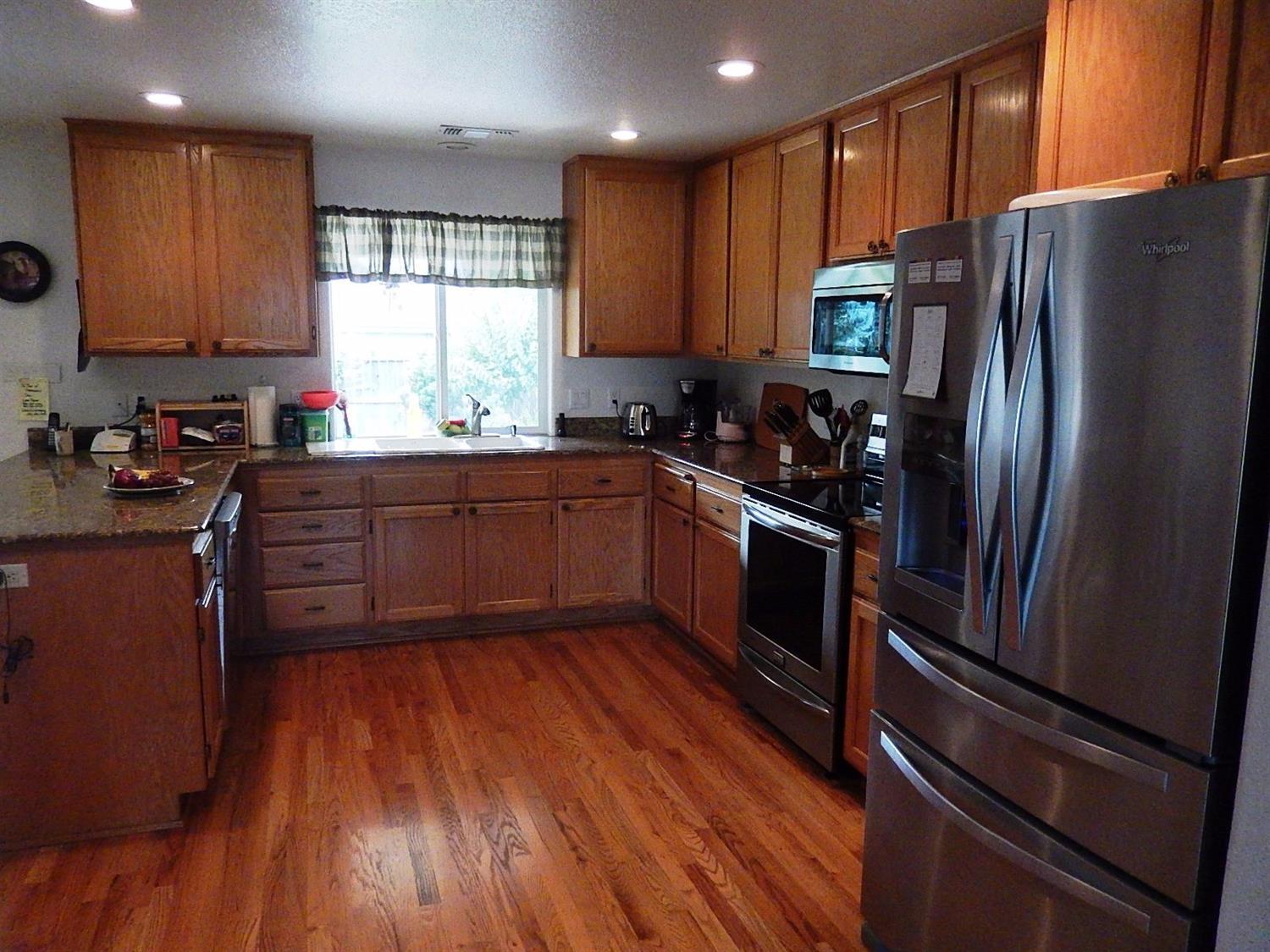 2598 Rabun Way Central Point, OR 97502 - Photo 10 of 30 Additional Photo