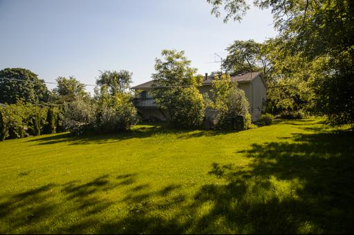 230 North Ela Road Barrington, IL 60010 - Photo 16 of 16 a view of a yard