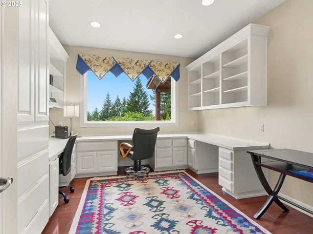 $1,449,000 | 8801 Southeast Walnut Drive, Amity, OR 97101