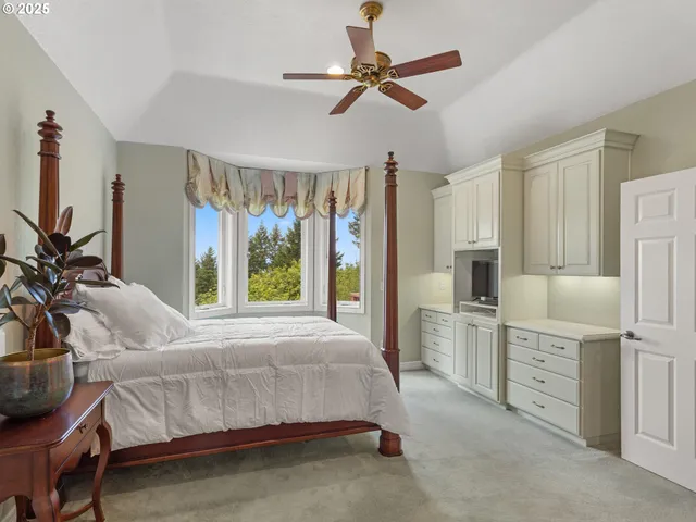 $1,449,000 | 8801 Southeast Walnut Drive, Amity, OR 97101