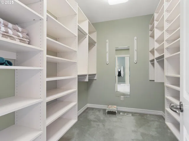 $1,449,000 | 8801 Southeast Walnut Drive, Amity, OR 97101