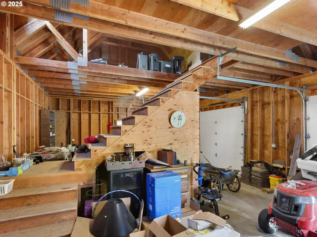 $1,449,000 | 8801 Southeast Walnut Drive, Amity, OR 97101