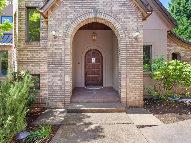 $1,449,000 | 8801 Southeast Walnut Drive, Amity, OR 97101