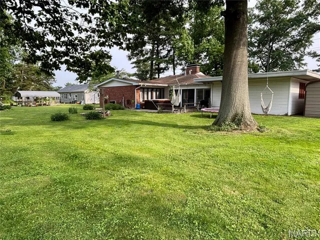 $175,000 | 5661 Humbert Road, Alton, IL 62002