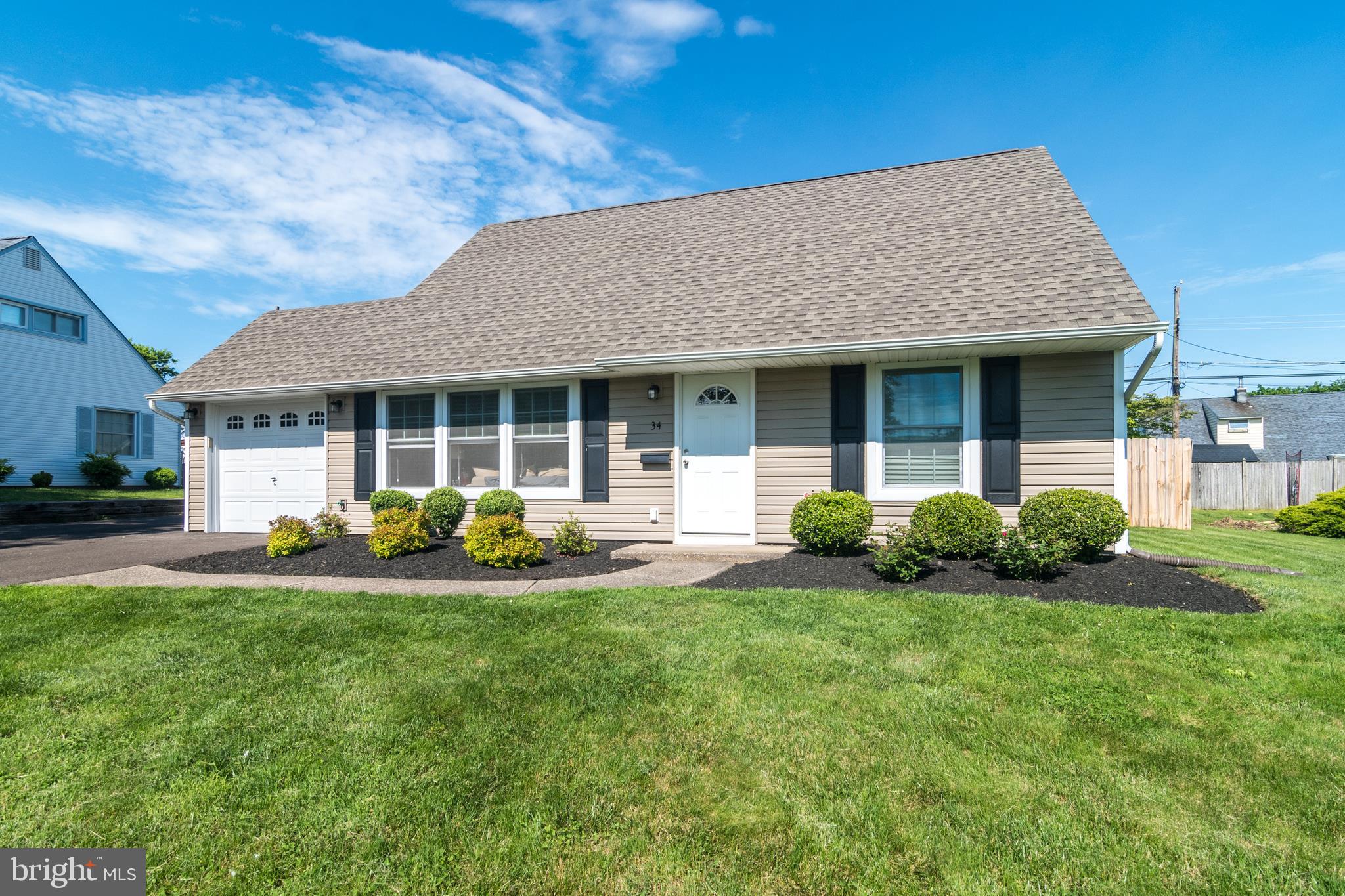34 Cinnamon Road Levittown, PA 19057 - Photo 2 of 31