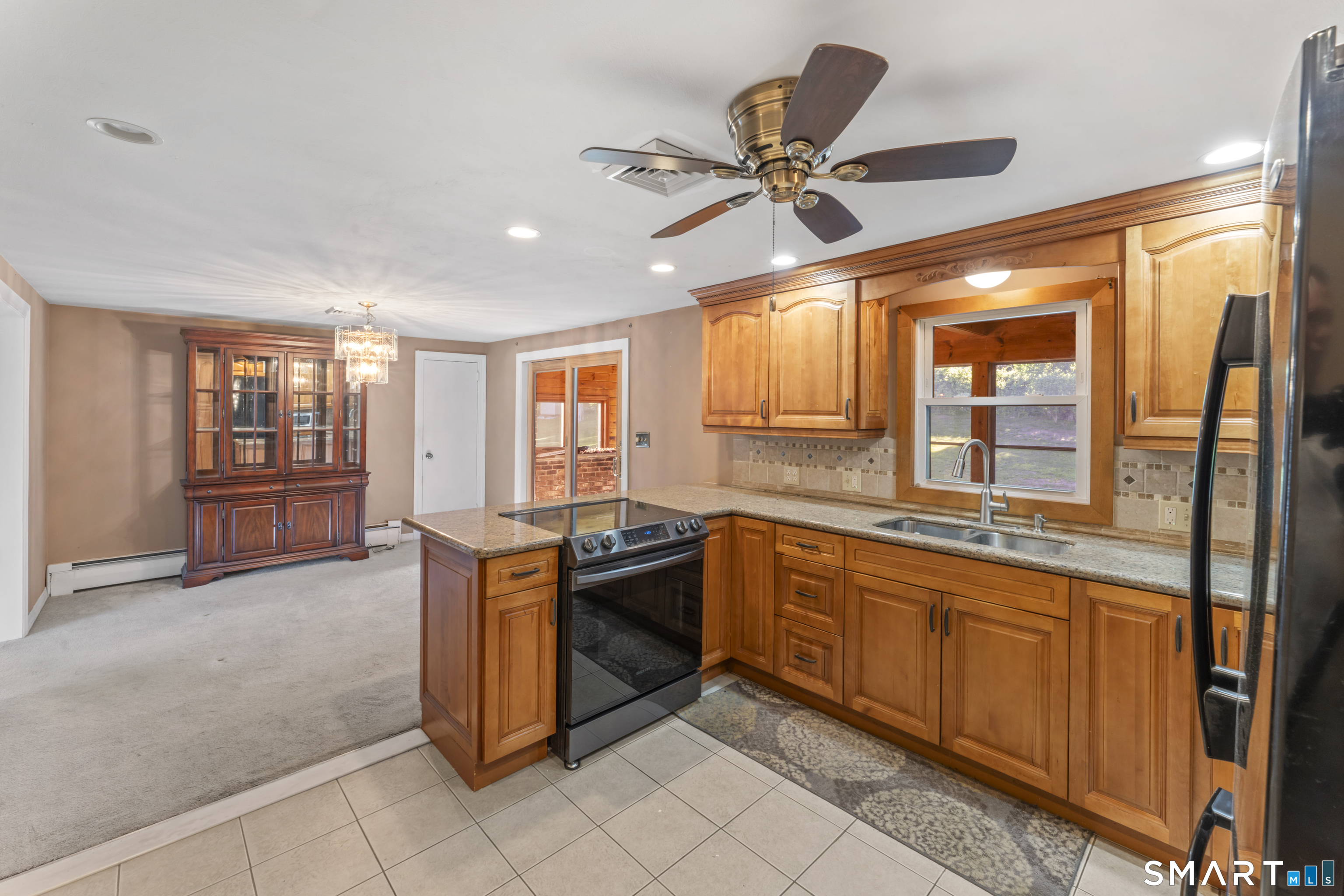 5 Harbor Ridge Road Danbury, CT 06811 - Photo 15 of 38