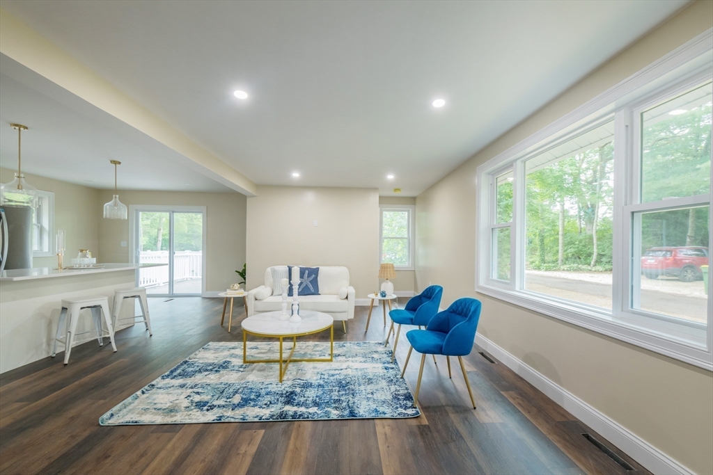230 Roxy Cahoon Road Plymouth, MA 02360 - Photo 5 of 19 Gallery Image 5