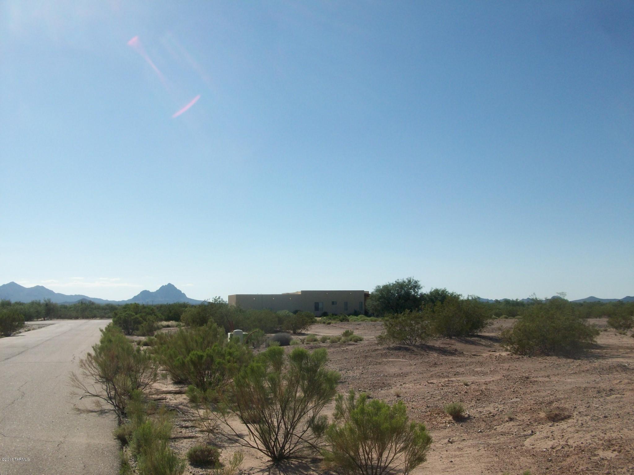 17110 West Starr Road Marana, AZ 85653 - Photo 4 of 14 Gallery Image 4