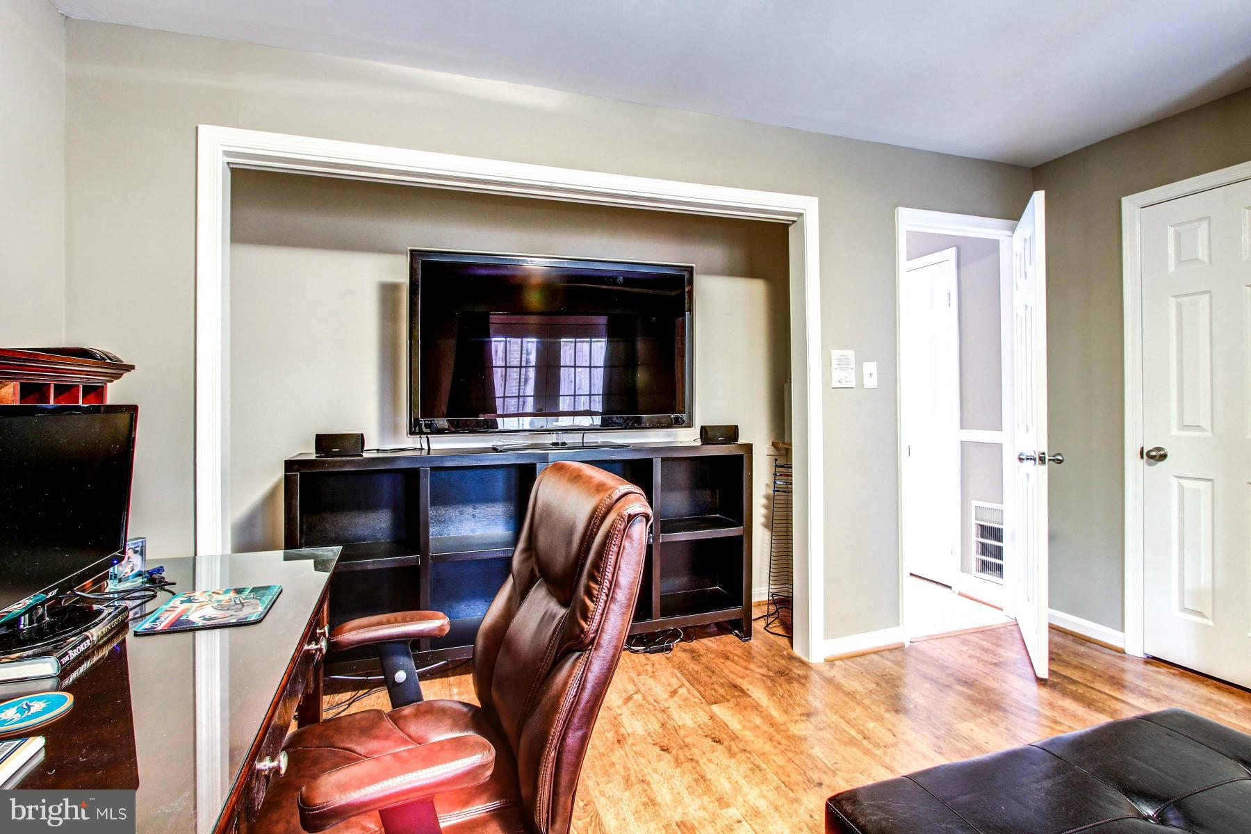 732 West Glebe Road Alexandria, VA 22305 - Photo 14 of 28 Bedroom