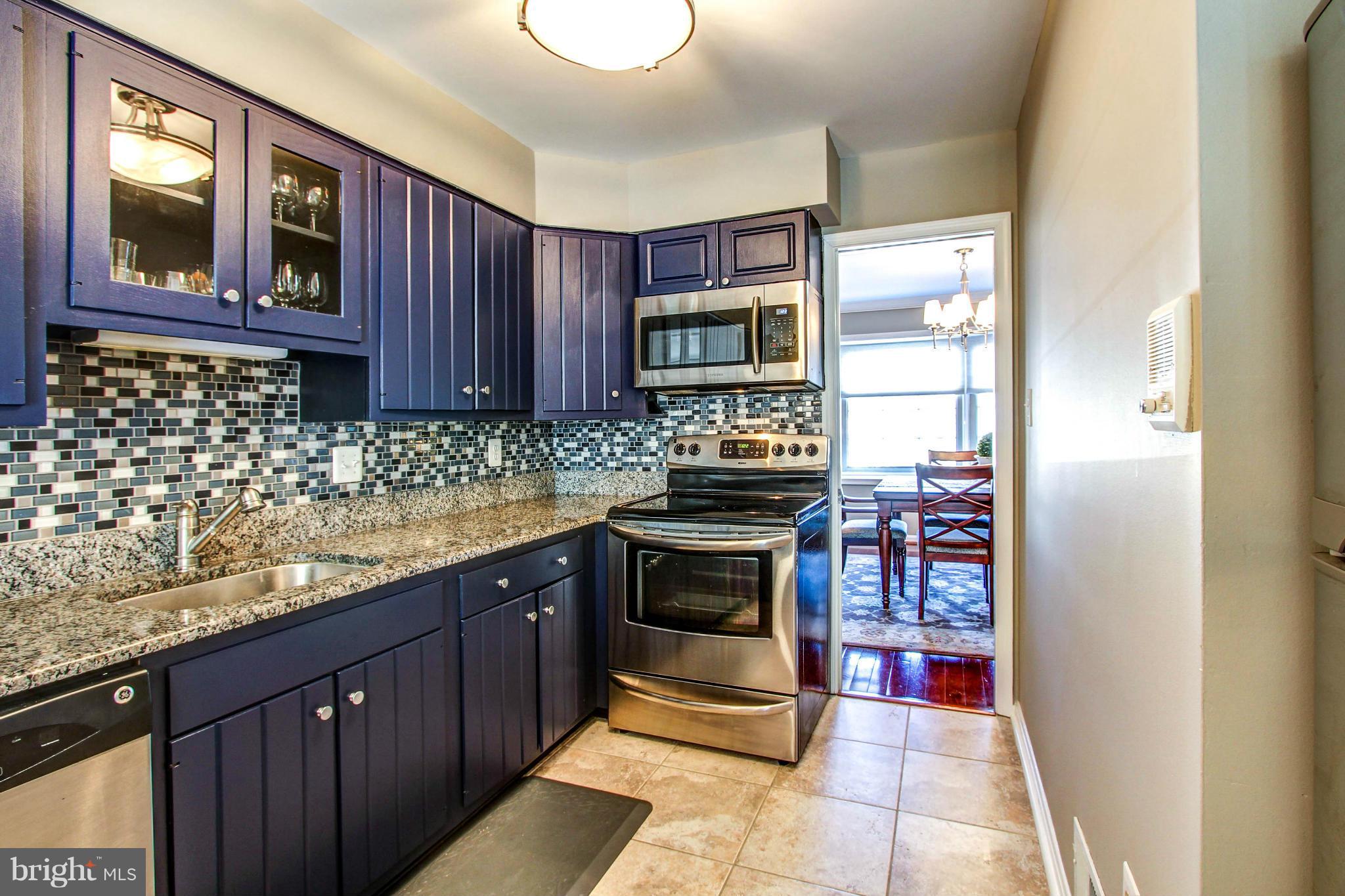 732 West Glebe Road Alexandria, VA 22305 - Photo 3 of 28 Kitchen