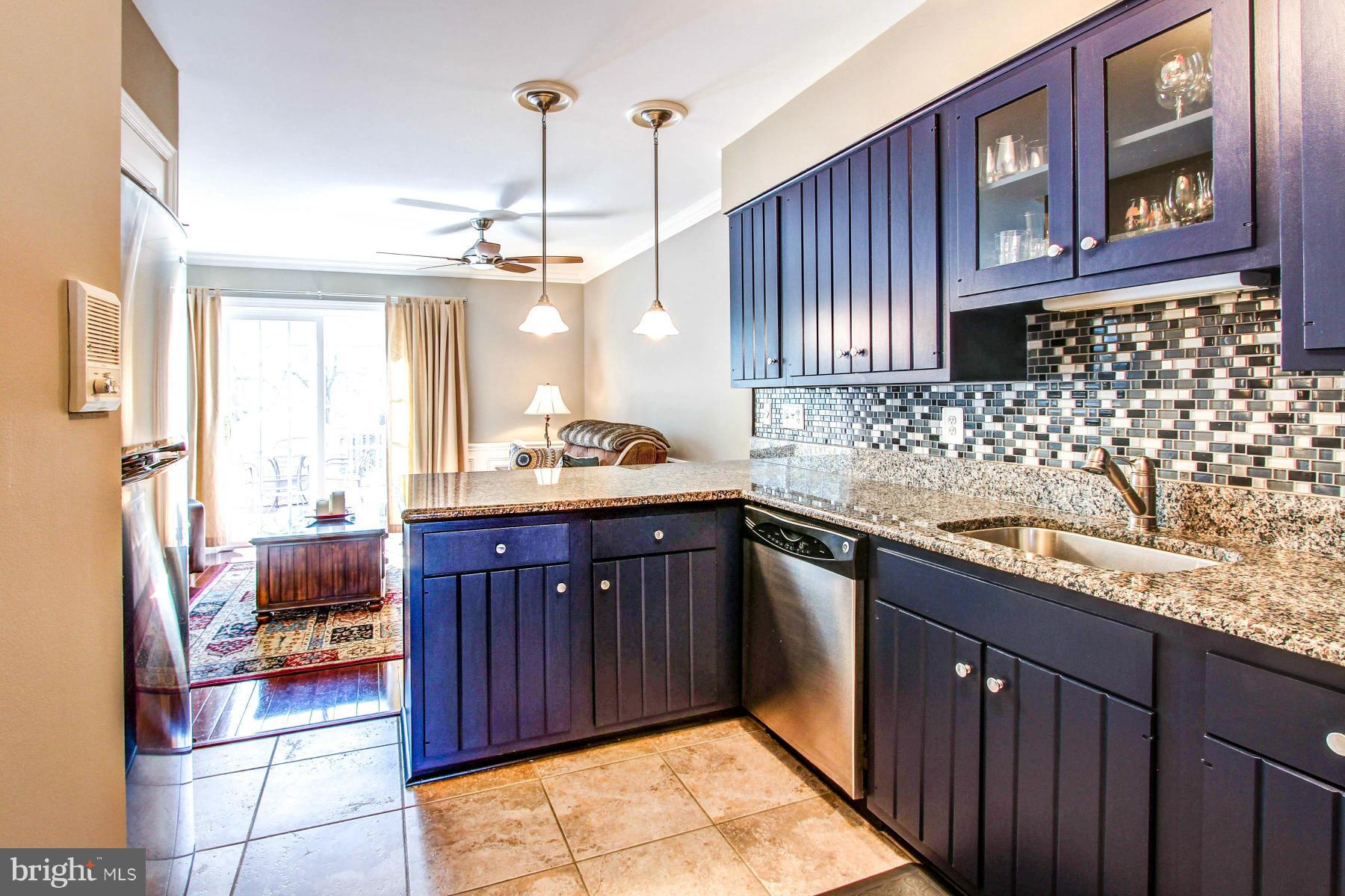 732 West Glebe Road Alexandria, VA 22305 - Photo 5 of 28 Kitchen