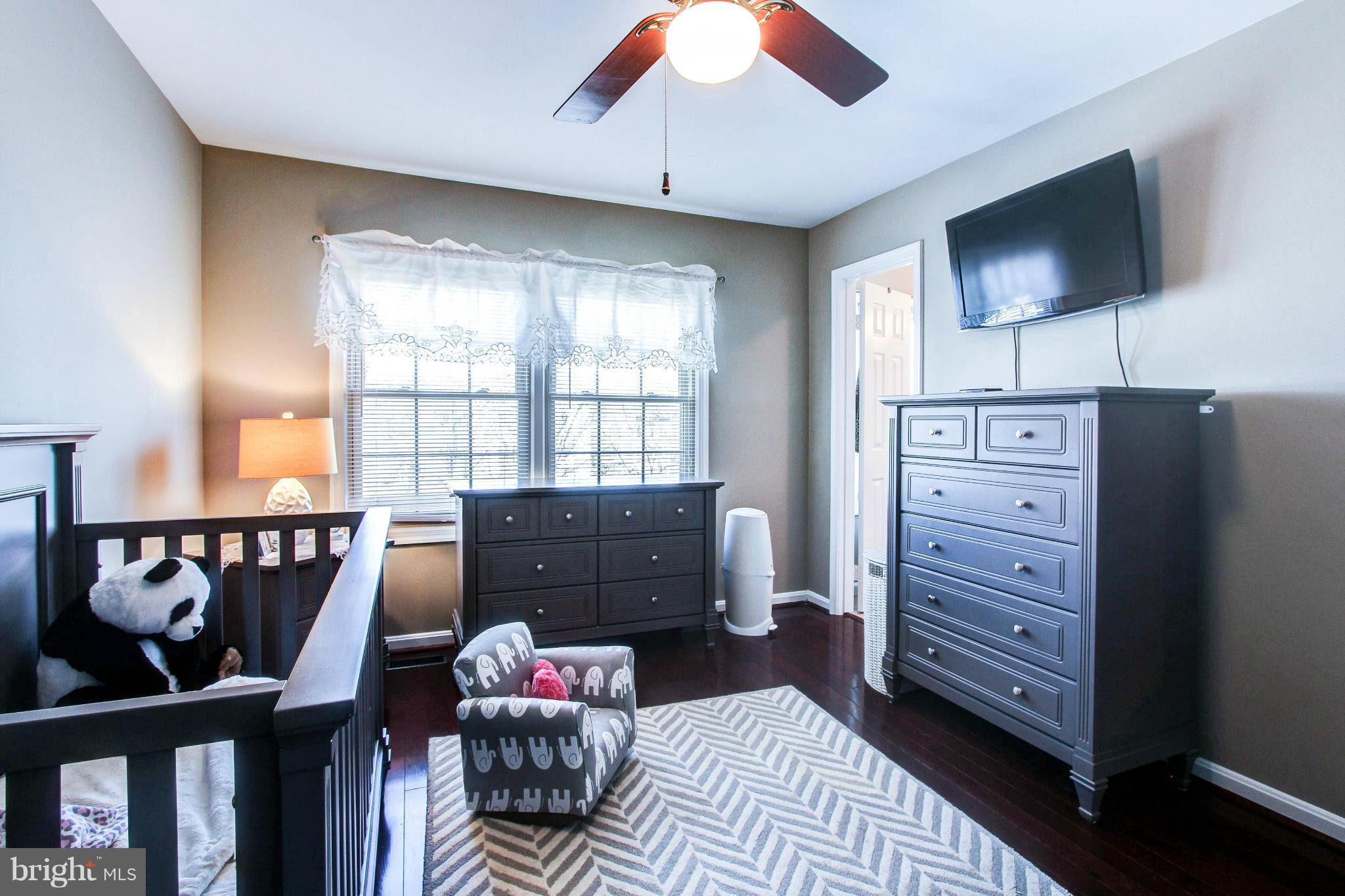 732 West Glebe Road Alexandria, VA 22305 - Photo 9 of 28 Bedroom