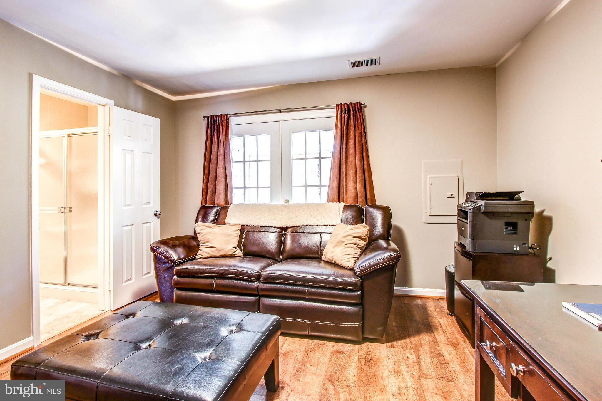 732 West Glebe Road Alexandria, VA 22305 - Photo 10 of 28 Bedroom