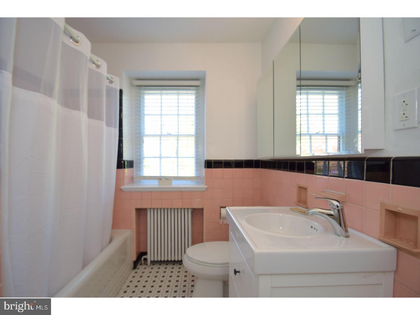 153 Hewett Road Wyncote, PA 19095 - Photo 22 of 25 Bathroom