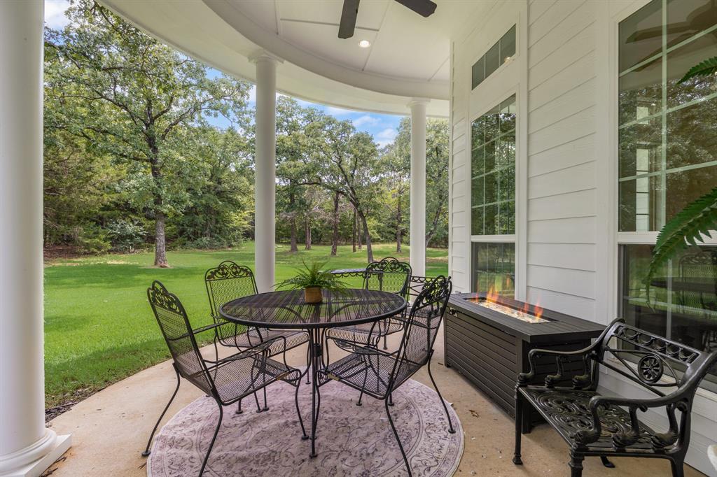 1619 Bloomfield Road Valley View, TX 76272 - Photo 34 of 39 Large rounded front porch.