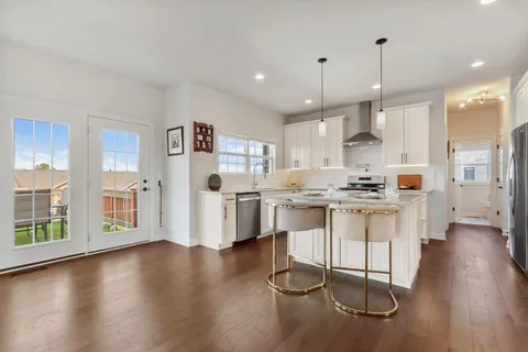 $1,180,000 | 565 North Boulder Ridge Drive, Lake Geneva, WI 53147