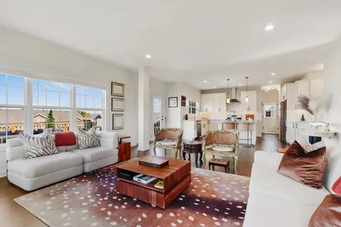 $1,180,000 | 565 North Boulder Ridge Drive, Lake Geneva, WI 53147