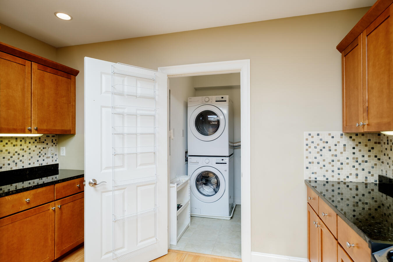 100 Shepard's Cove Road, Unit H305 Kittery, ME 03904 - Photo 17 of 45 305 H Shepards Cove WEB 17