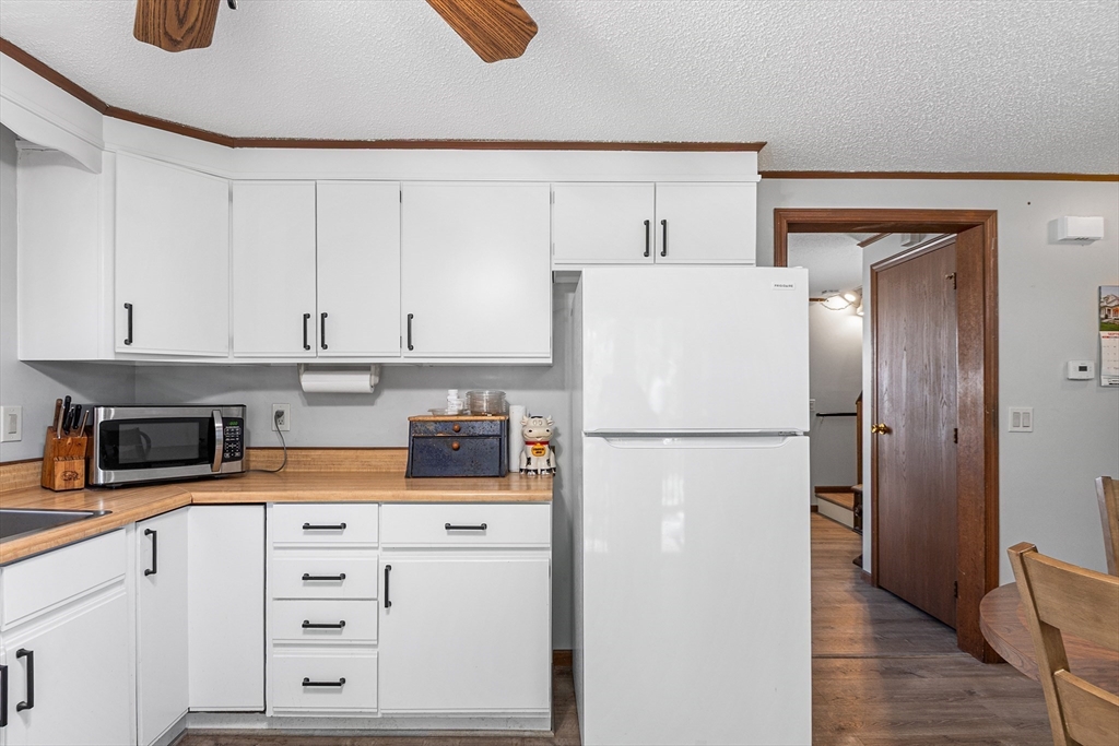 160 High Street, Unit 160 Lawrence, MA 01841 - Photo 4 of 27