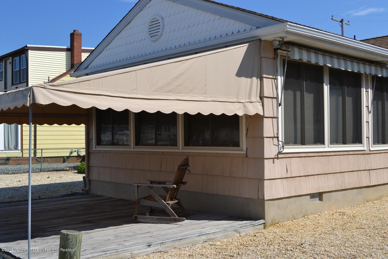 1708 Riviera Court Point Pleasant, NJ 08742 - Photo 13 of 16 Family gathering spot