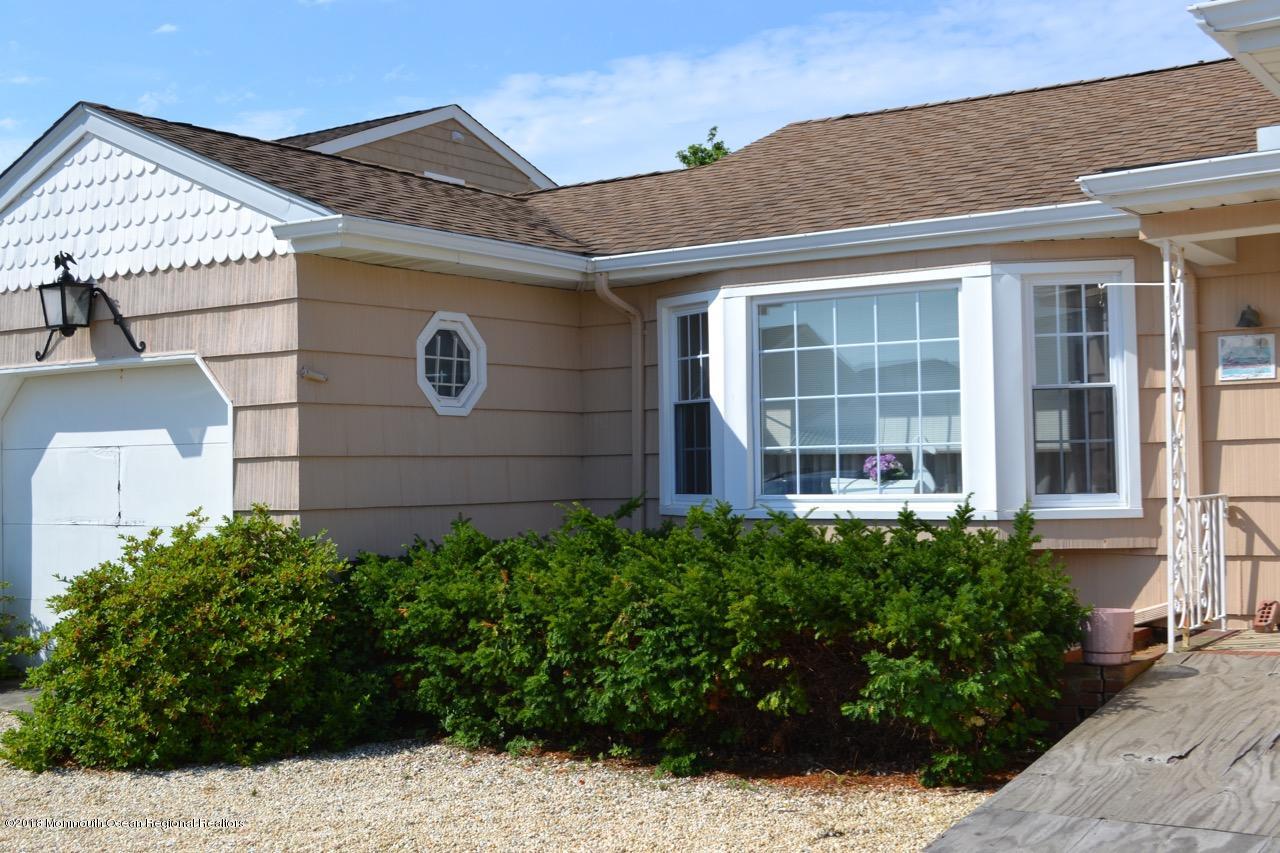 1708 Riviera Court Point Pleasant, NJ 08742 - Photo 15 of 16 Bay window