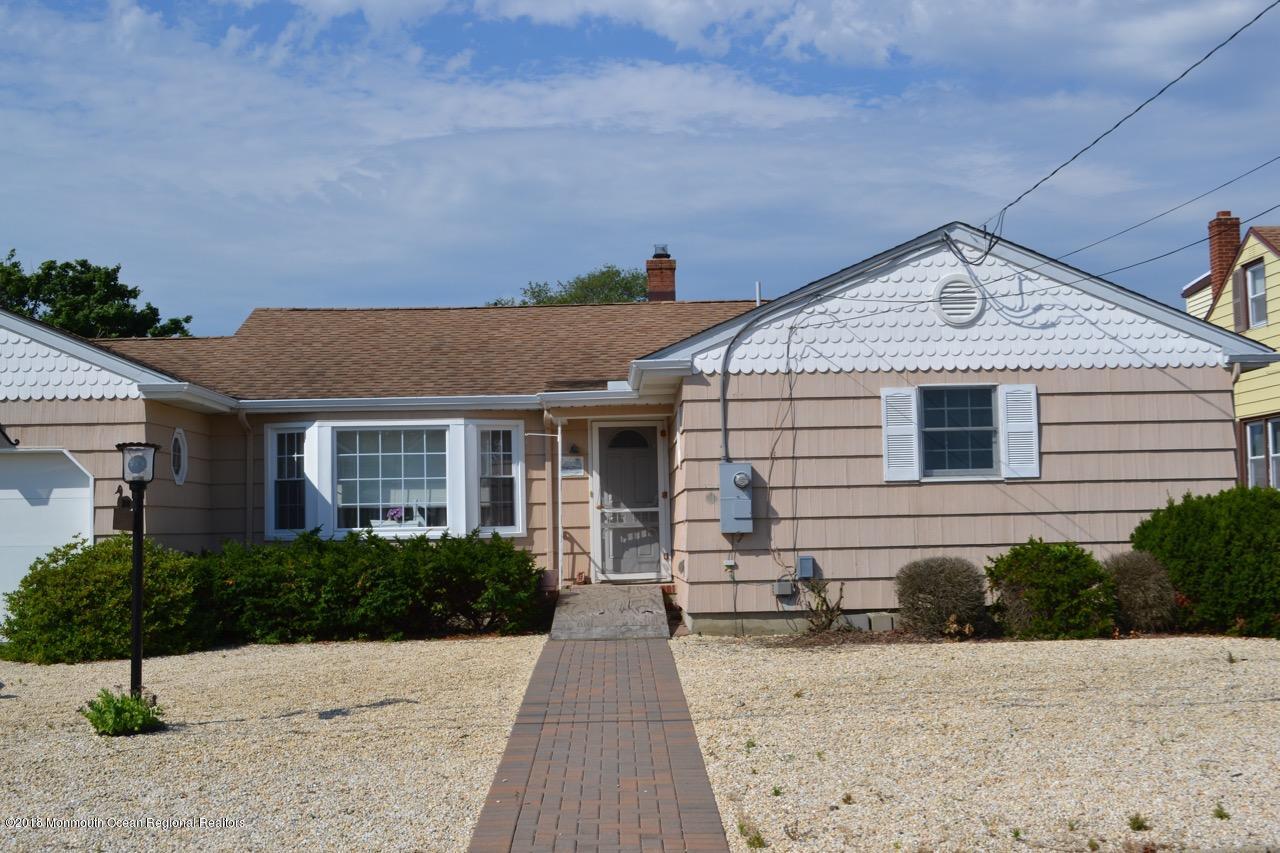 1708 Riviera Court Point Pleasant, NJ 08742 - Photo 2 of 16 Quiet street