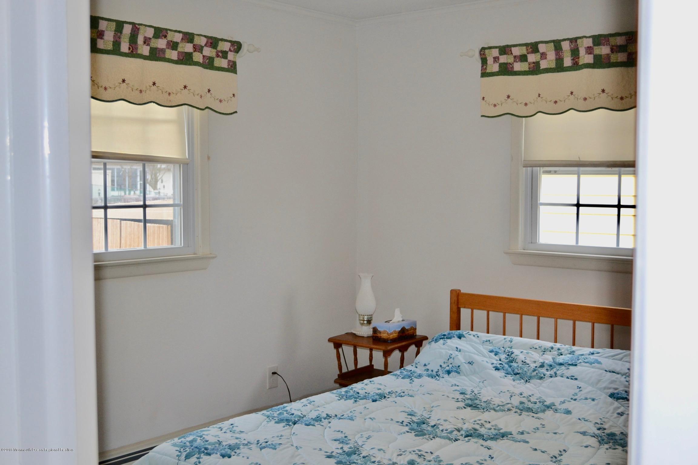 1708 Riviera Court Point Pleasant, NJ 08742 - Photo 8 of 16 BR 1