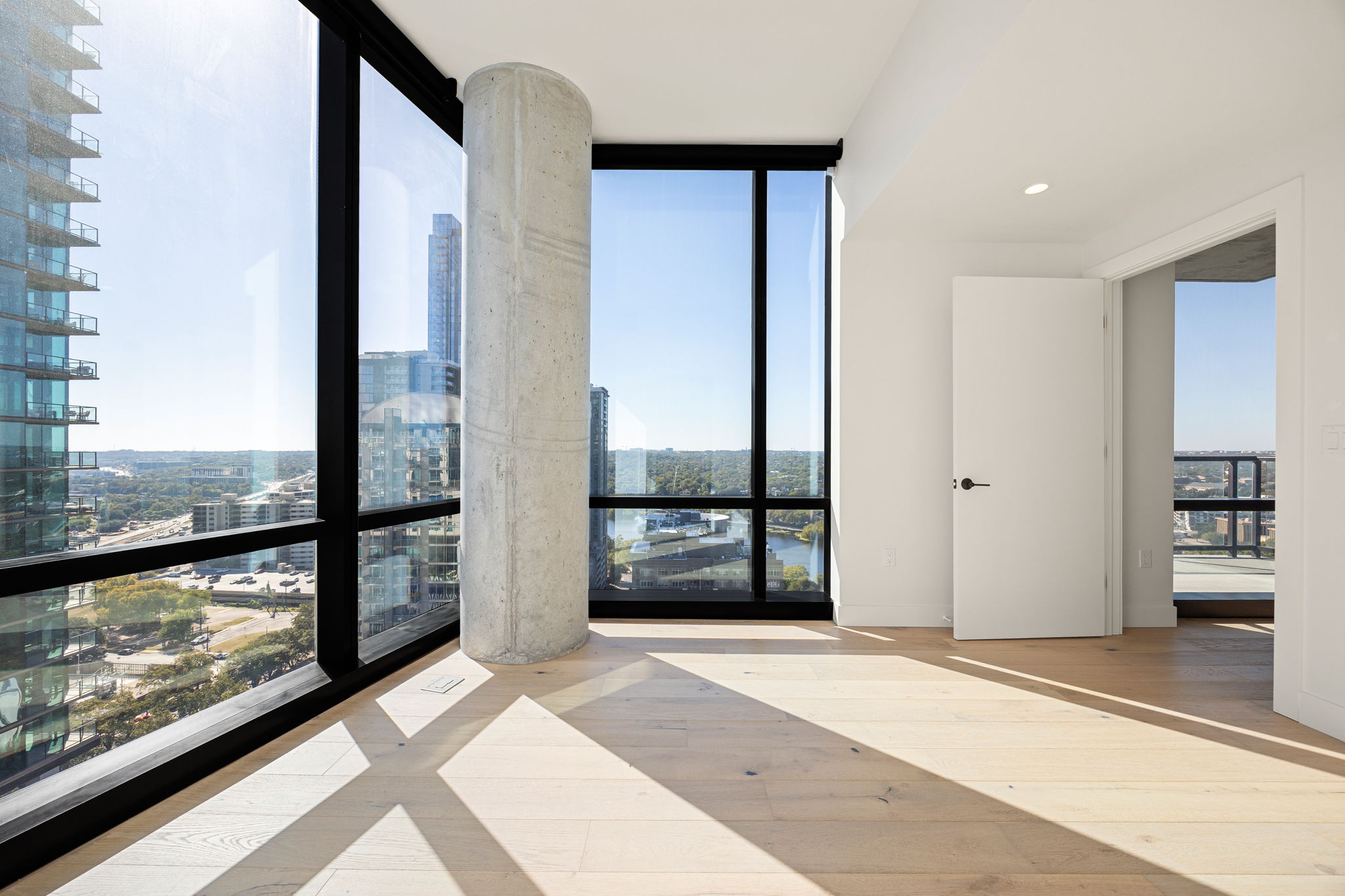 70 Rainey Street, Unit 1901 Austin, TX 78701 - Photo 14 of 25 office/potential third bedroom