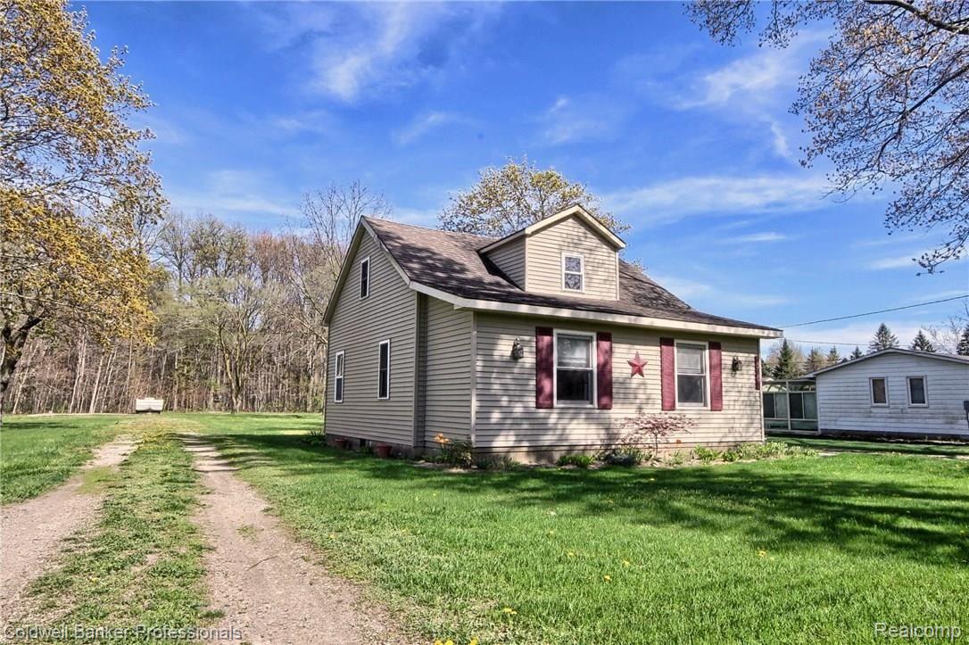 13701 Lenmoore Road Belleville, MI 48111 - Photo 3 of 28 Front_3rd_View.jpg