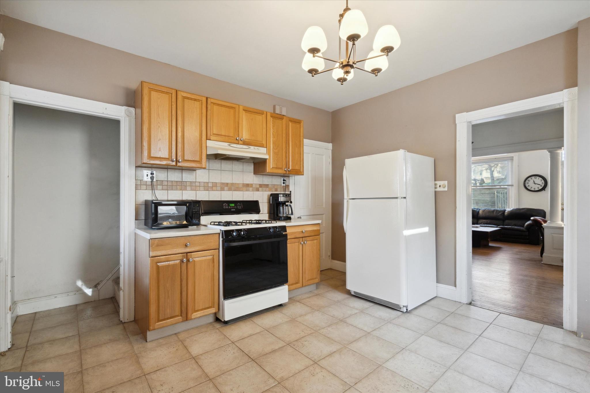 4360 Pechin Street Philadelphia, PA 19128 - Photo 11 of 25