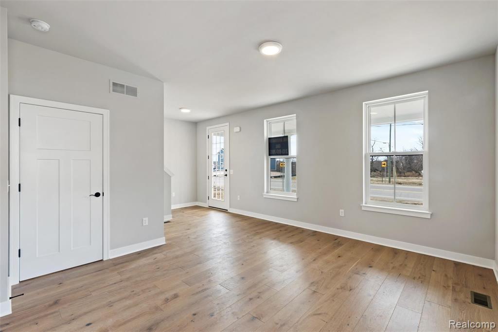 863 Ridge Road Canton, MI 48188 - Photo 6 of 44 Gallery Image 6