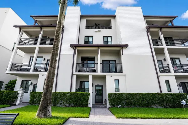 $6,200 | 4716 Northwest 84th Court, Doral, FL 33166