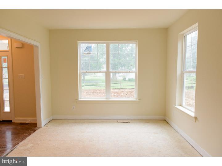 1017 West King Road Malvern, PA 19355 - Photo 6 of 25 Living Room