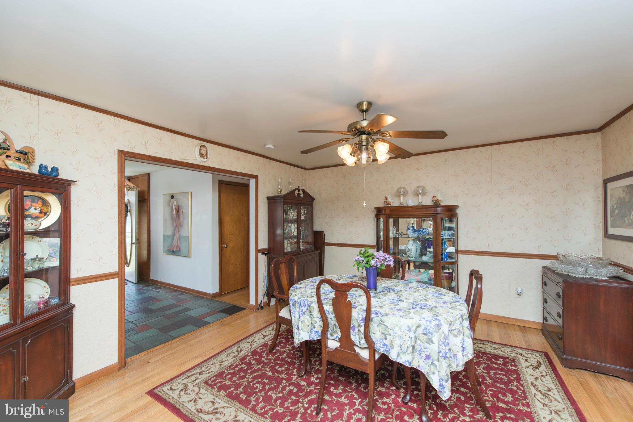 1110 Carrs Wharf Road Edgewater, MD 21037 - Photo 4 of 28 Dining Room
