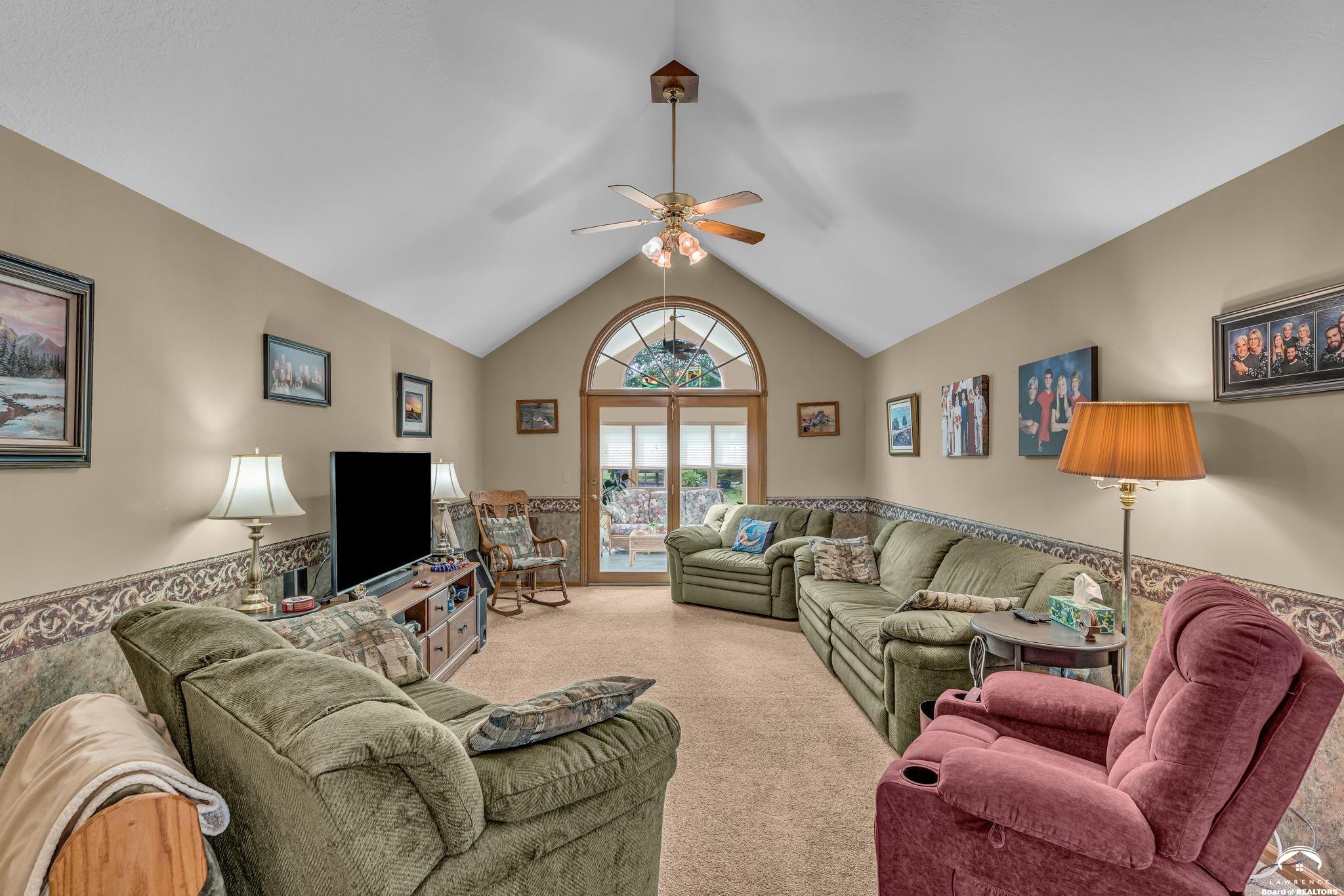 995 East 1549th Road Lawrence, KS 66046 - Photo 15 of 79 Gallery Image 15