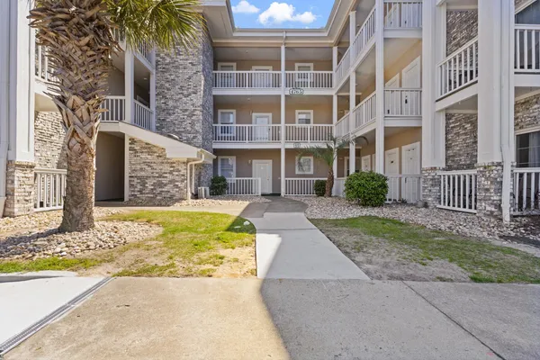 $199,900 | 4765 Wild Iris Drive, Unit 35202, Myrtle Beach, SC 29577