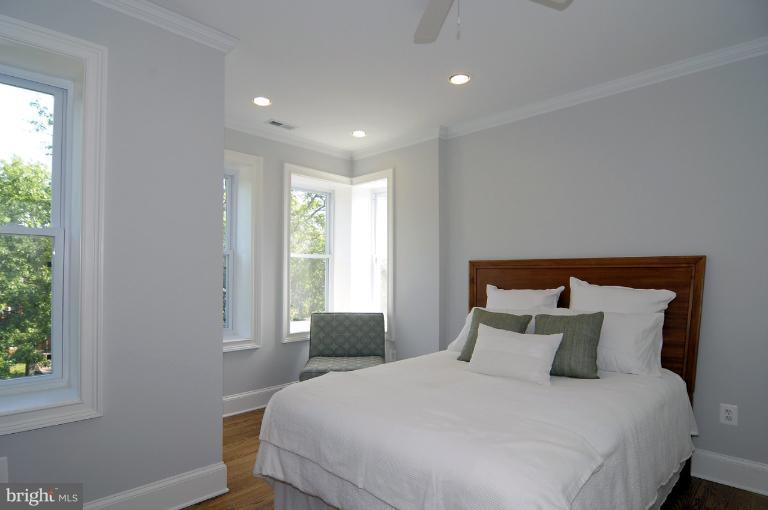 815 K Street Northeast Washington, DC 20002 - Photo 5 of 28 Bedroom (Master)