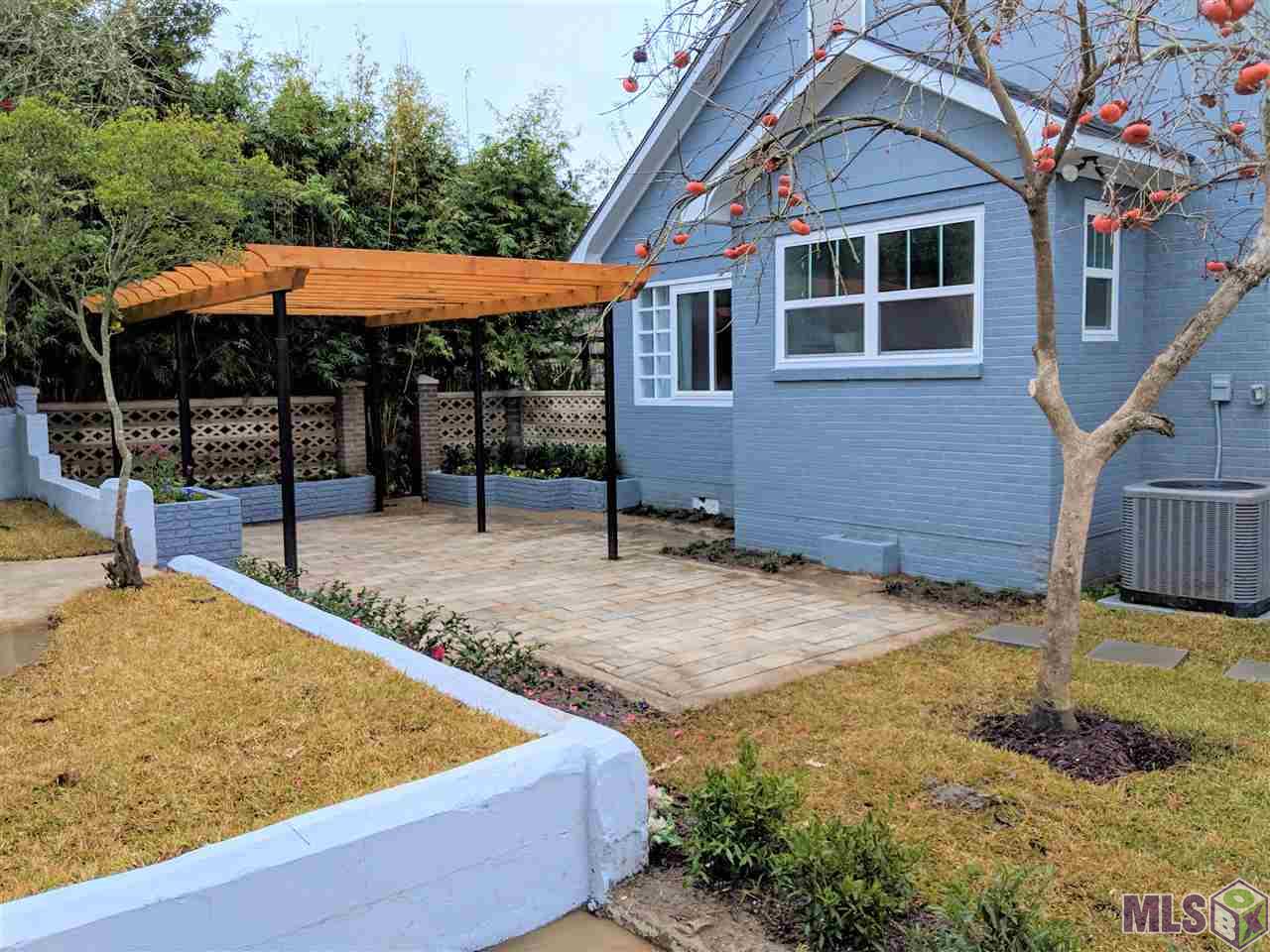 2360 Tulip Street Baton Rouge, LA 70806 - Photo 25 of 38 Pergola & Patio