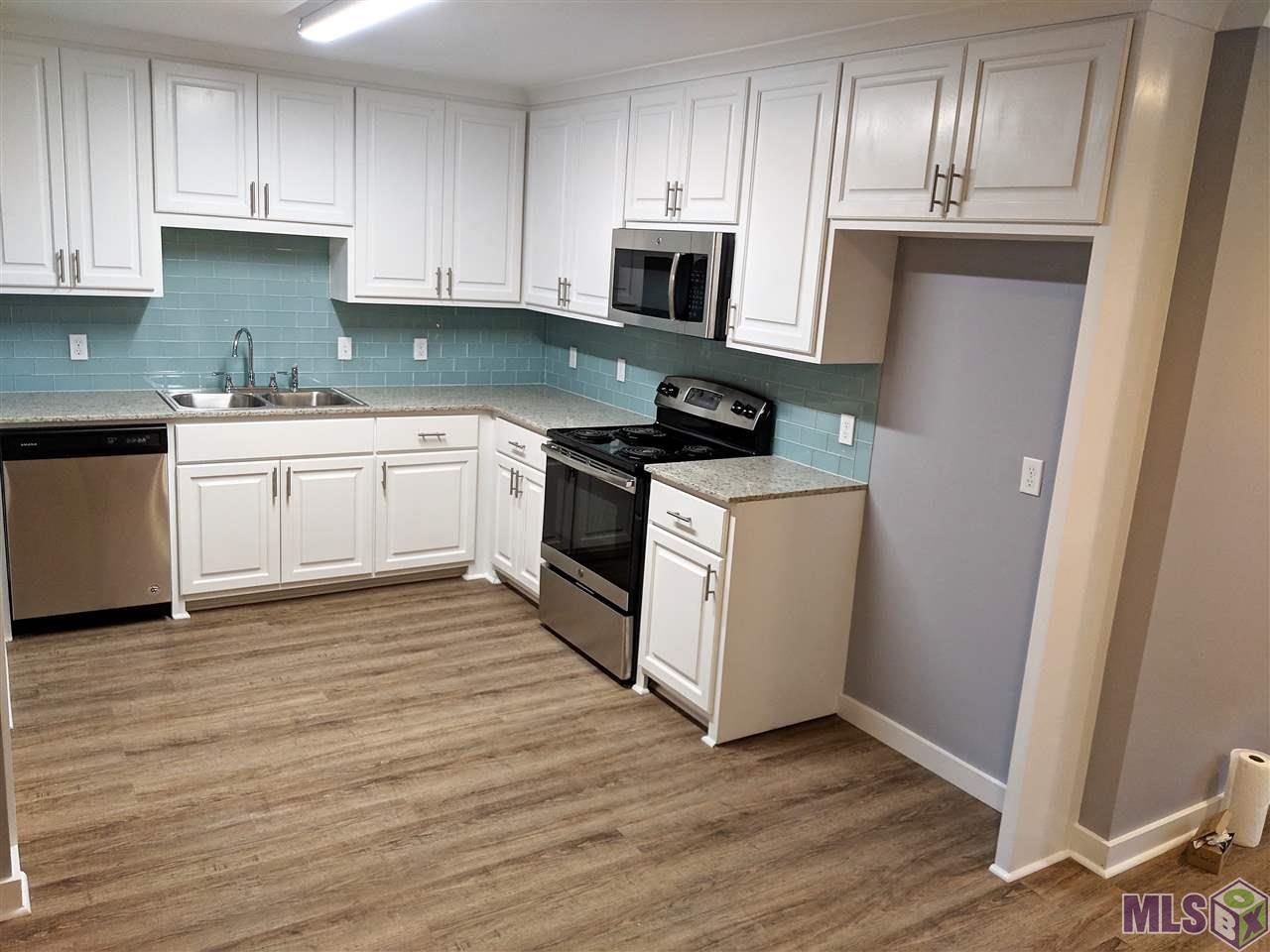 2360 Tulip Street Baton Rouge, LA 70806 - Photo 33 of 38 Apartment Kitchen