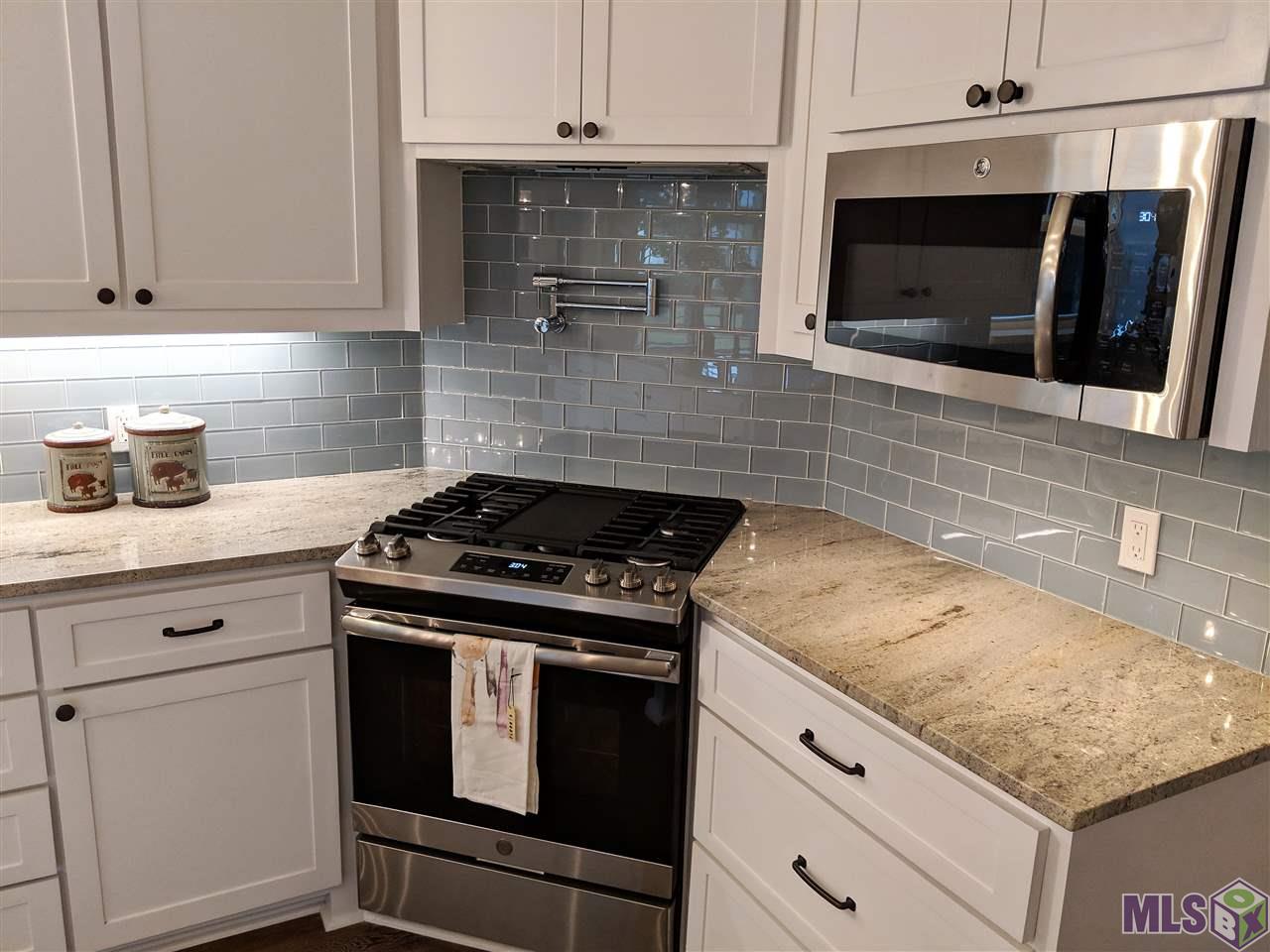 2360 Tulip Street Baton Rouge, LA 70806 - Photo 6 of 38 Gas Range