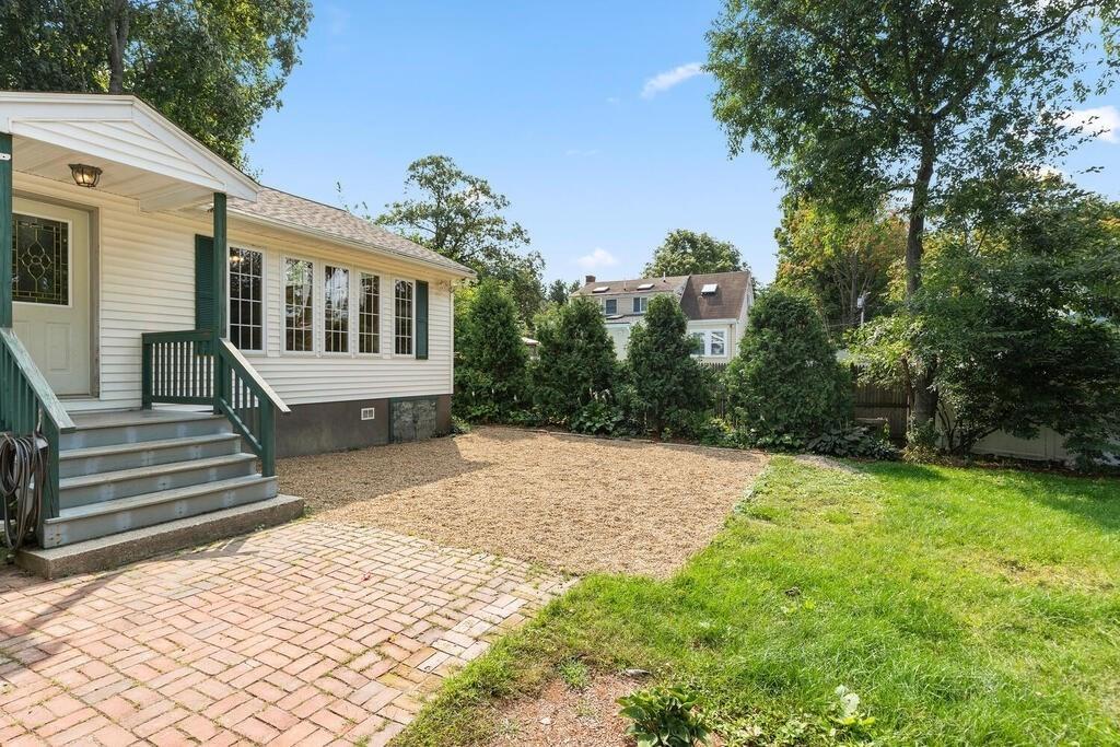 15 Elmhurst Road Stoneham, MA 02180 - Photo 5 of 32 Gallery Image 5