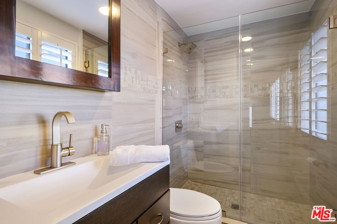 4549 Alla Road, Unit 1 Marina del Rey, CA 90292 - Photo 37 of 43