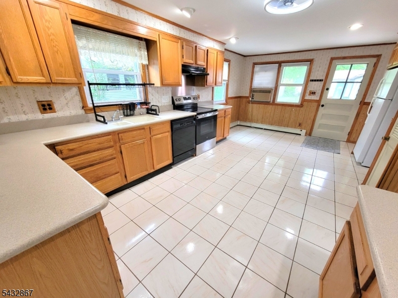 35 Butler Street Franklin, NJ 07416 - Photo 7 of 14
