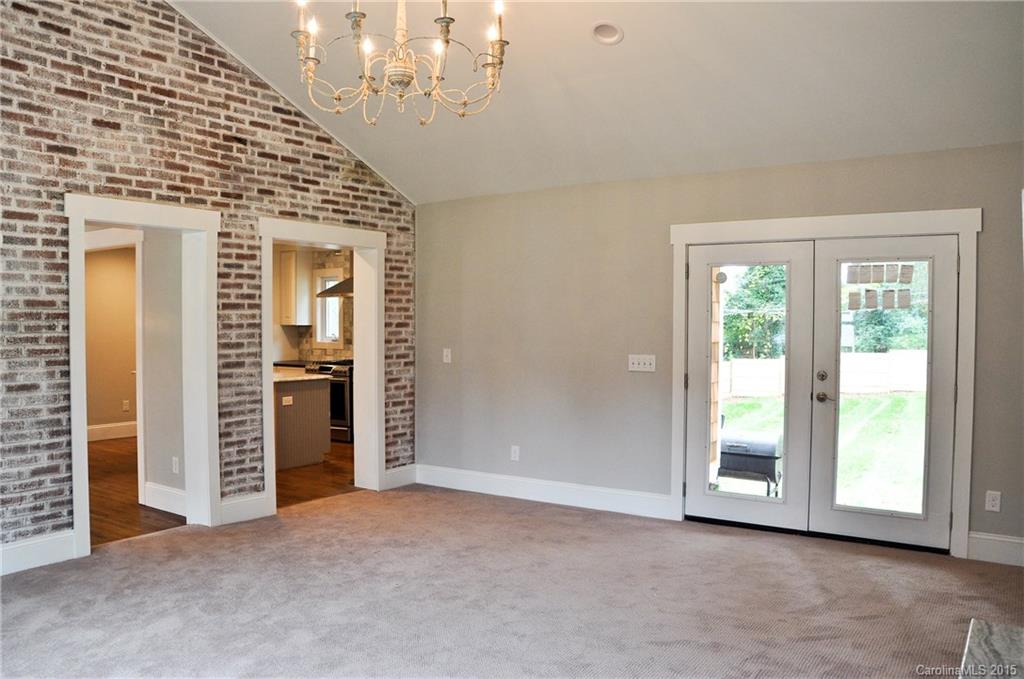 1439 Crystal Road, Unit 7 Charlotte, NC 28205 - Photo 11 of 24 Gallery Image 11