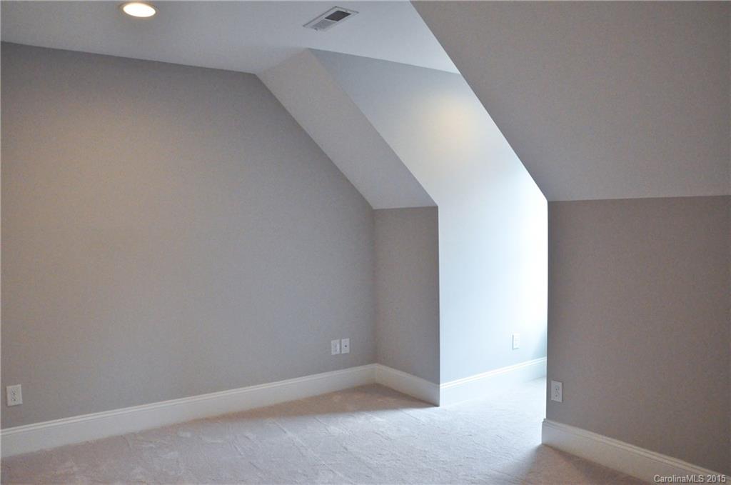 1439 Crystal Road, Unit 7 Charlotte, NC 28205 - Photo 19 of 24 Gallery Image 19