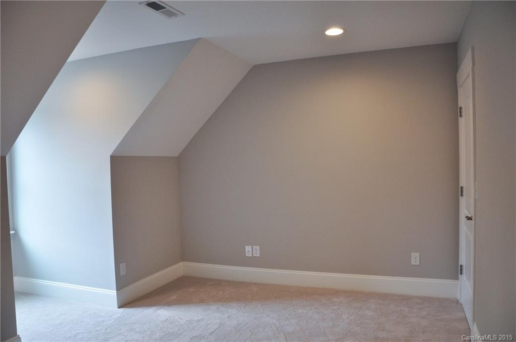 1439 Crystal Road, Unit 7 Charlotte, NC 28205 - Photo 21 of 24 Gallery Image 21