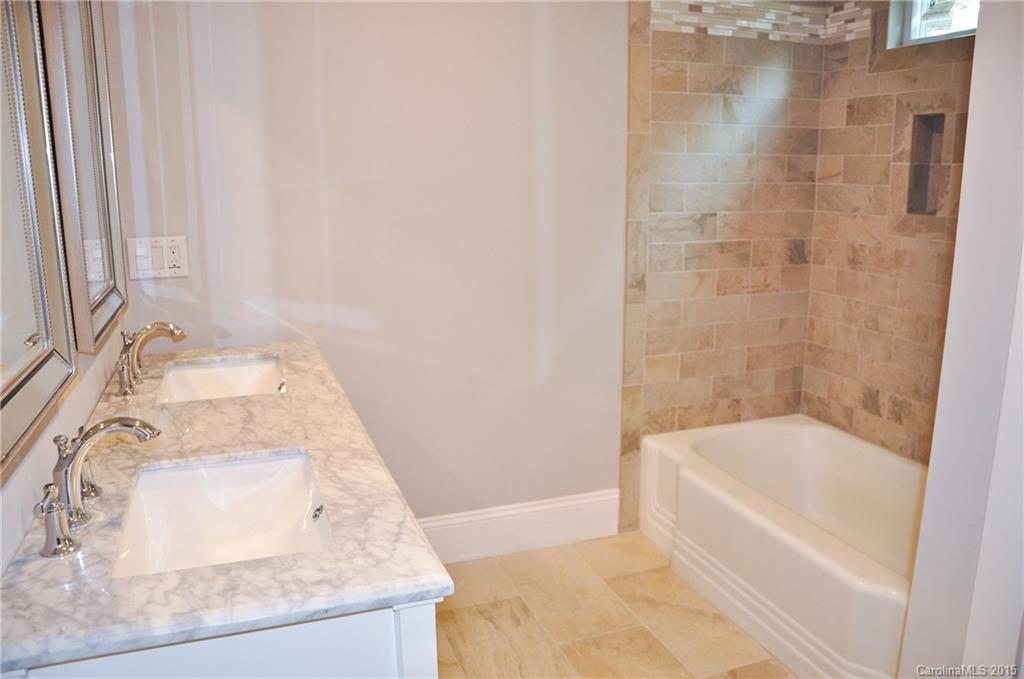 1439 Crystal Road, Unit 7 Charlotte, NC 28205 - Photo 23 of 24 Gallery Image 23