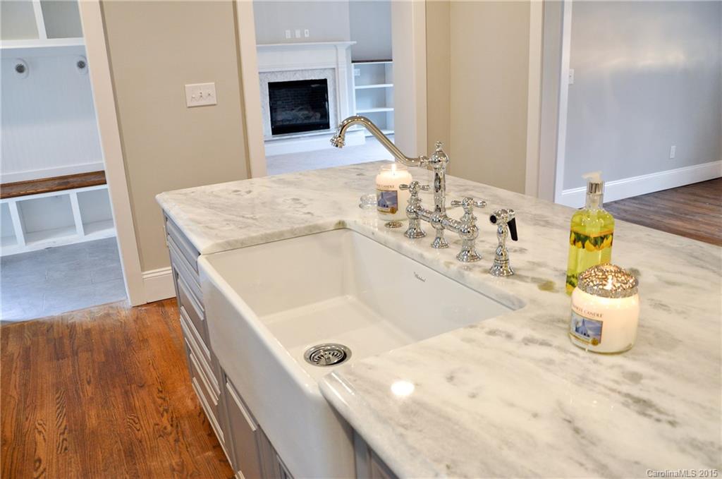 1439 Crystal Road, Unit 7 Charlotte, NC 28205 - Photo 8 of 24 Gallery Image 8