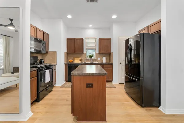 $1,800 | 4613 Graceful Lane, Unit 500, Austin, TX 78725